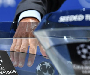 Ai là ứng viên vô địch số 1 trước lễ bốc thăm vòng bảng Champions League? 15