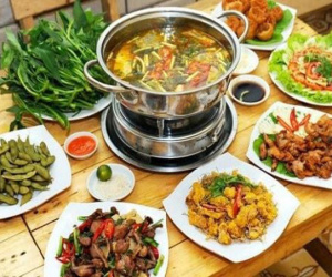 Rủ bạn gái mới quen đi ăn rồi mời uống rượu nhưng bị từ chối, chàng trai 'quay xe' đòi chia tiền