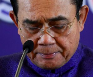 Thủ tướng Thái Lan Prayuth Chan-ocha: Từ quyền lực không thể lung lay đến cú phanh đột ngột
