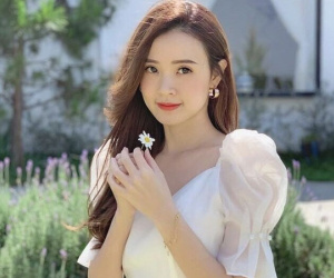 Hotgirl đời đầu vừa vướng tin đồn mang thai: Là giảng viên ĐH, sở hữu bảng điểm 'đẹp như mơ' thuở học trò