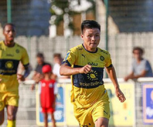 Đồng đội Pau FC bực Quang Hải vì không ngăn được Jason Quang Vinh kiến tạo bàn thắng