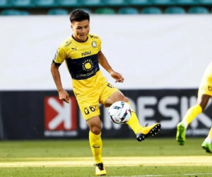 Quang Hải ‘cài số lùi’ thời gian thi đấu tại Pau FC