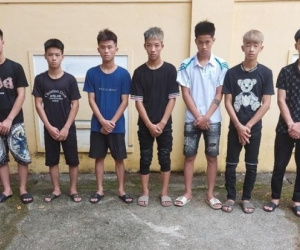 8 ‘trẻ trâu’ dàn cảnh đánh, cướp 10 điếu thuốc lá điện tử