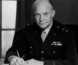 Kỳ bí cựu Tổng thống Mỹ Eisenhower 5 lần 'chạm trán' người ngoài hành tinh