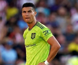 Ten Hag: 'Tôi vừa là bạn, vừa là thày Ronaldo'