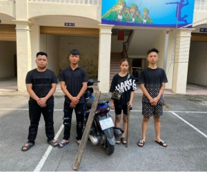 8 thanh niên nam nữ hỗn chiến, rượt đuổi tốc độ cao náo loạn đường phố Hải Phòng