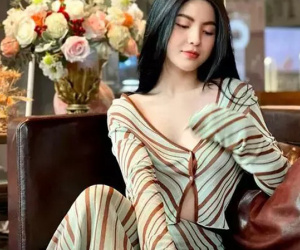 Body 'hết nước chấm' thế này, bảo sao Quang Hải mê bồ hot girl không rời