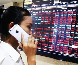 Bộ Tài chính yêu cầu tăng cường giám sát thị trường chứng khoán