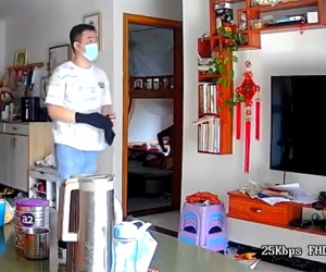 Clip: Chủ nhà nằm trên giường ngỡ ngàng chứng kiến tên trộm vô tư vào phòng, xỏ găng định trộm cắp