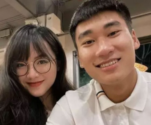 Nhâm Mạnh Dũng kỷ niệm 2 năm yêu cô giáo hot girl