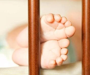 Mổ bắt thai nhi, bác sĩ phải khâu vội lại vì đứa trẻ chưa đủ tháng