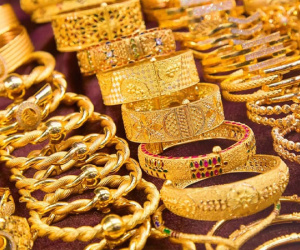 Giá vàng hôm nay 11/9: Kết thúc tuần giằng co, tăng giảm thất thường