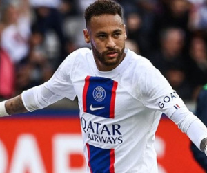 Neymar thăng hoa nhờ 'điểm tựa' Messi, trái ngược với Mbappe