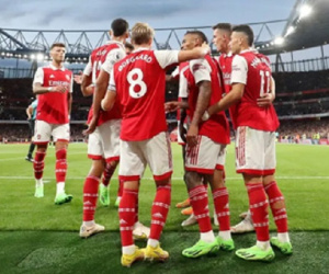 Trận đấu Arsenal vs PSV ở Europa League bị hoãn