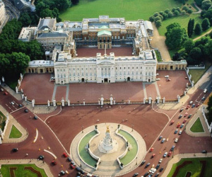 Khối bất động sản khổng lồ của Vua Charles III