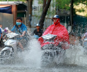 Thời tiết hôm nay 12/9: Bắc Bộ và Trung Bộ mưa rào và dông rải rác