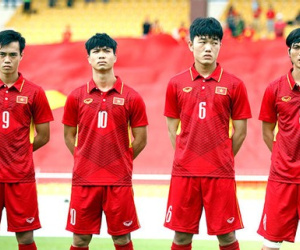 Bầu Đức: Đừng để Công Phượng, Tuấn Anh sống mòn...