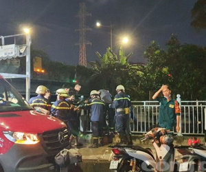 Tìm thấy thi thể người đàn ông đứng giữa cầu tự thiêu rồi nhảy xuống kênh