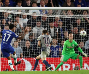 HLV Potter ra mắt Chelsea bằng trận hòa, The Blues đứng cuối bảng