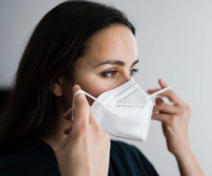 Những đối tượng, địa điểm bắt buộc phải đeo khẩu trang phòng chống dịch COVID-19