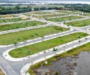 Căn hộ đất nền ế ẩm, nhà phố giảm giá vì… hết tiền