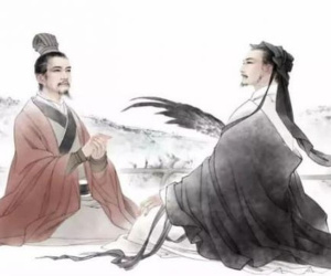 Các cụ nói: 'Nam sợ mày thưa, nữ sợ mũi cong', nghĩa là gì?