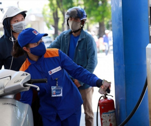 Nghiên cứu trình Quốc hội giảm thêm các loại thuế xăng dầu kỳ họp tới
