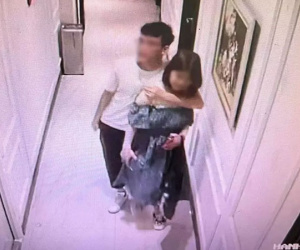 Thuê khách sạn nghỉ ngơi, cặp đôi rời đi để lại 'một bãi' trên giường