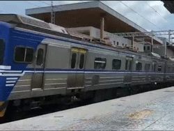 Video cận cảnh vụ động đất ở Đài Loan: Nhà hỏng, tàu hỏa rung lắc dữ dội