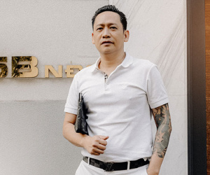 Ca sĩ Duy Mạnh: 'Việt Nam hay kiểu giả nghèo giả khổ, nhất là nghệ sĩ đi dép tổ ong, ăn mì tôm, cá khô'