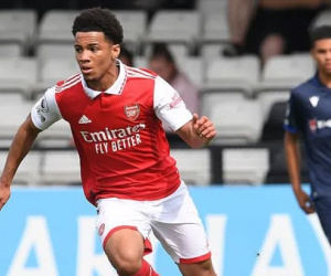 Ethan Nwaneri, thần đồng 15 tuổi của Arsenal, là ai?