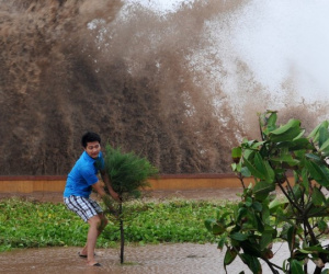 Biển Đông có thể đón bão vào đầu tuần tới