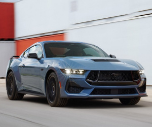 Ford Mustang 2024 bước sang thế hệ mới
