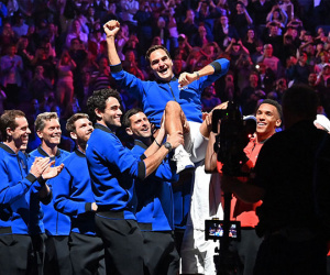 Roger Federer giải nghệ: Điệu valse cuối cùng của cảm xúc