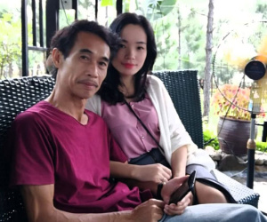 Cuộc sống nghỉ hưu của NSƯT Phú Đôn bên vợ trẻ kém 25 tuổi