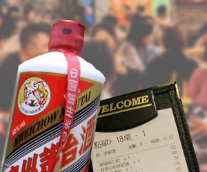 Cảnh sát bị 'sờ gáy' vì quỵt tiền bữa ăn gần 20 triệu đồng