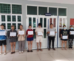 Bắt băng nhóm lừa đảo ‘mua bảo hiểm gói vay vốn’
