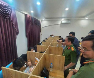 Kịch bản của những ‘tập đoàn' giả ngân hàng, thuê trăm người gọi điện lừa vay tiền