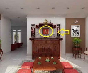 4 đồ vật cứ tiện tay đặt dưới chân bàn thờ, bảo sao thiếu tiền quanh năm