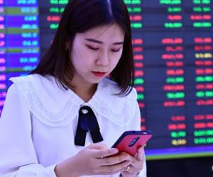 Chứng khoán lập đáy mới trong 19 tháng, chưa hoàn tất tìm kiếm điểm cân bằng