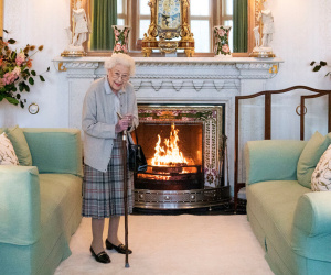 Giấy chứng tử hé lộ nguyên nhân Nữ hoàng Elizabeth II qua đời