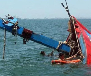 Tàu chìm lúc cả nhà đang ngủ, 2 mẹ con tử nạn