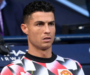Ten Hag không cho Ronaldo vào sân để 'giúp anh đỡ nhục'
