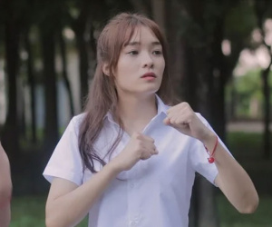 Loạt ảnh trong trẻo đúng điệu nữ sinh của Miss Grand Thái Bình thời chưa phẫu thuật thẩm mỹ
