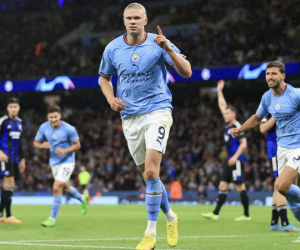 Vì sao Haaland rời sân cuối hiệp một, lỡ cơ hội lập bốn hat-trick trên sân nhà liên tiếp?