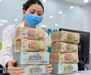 Ngân hàng vào cuộc đua lãi suất, đã tới lúc dồn tiền gửi tiết kiệm ?