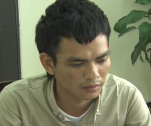 Bị ngăn cấm yêu, rủ đồng bọn đặt tiểu quách trước nhà bạn gái