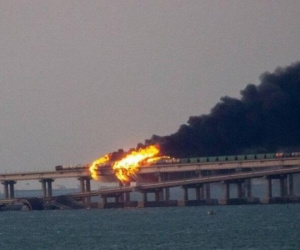 Đánh bom xe trên cầu dài nhất châu Âu nối Tây Nam Liên bang Nga với Crimea