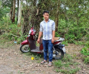Đi viếng đám tang, tiện thể…cạy cốp xe trộm tiền