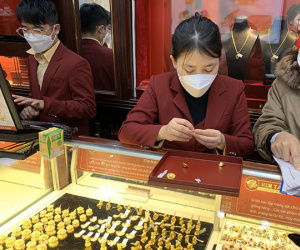 Giá vàng hôm nay 11/10: Vàng giảm giá trước sức mạnh đồng USD